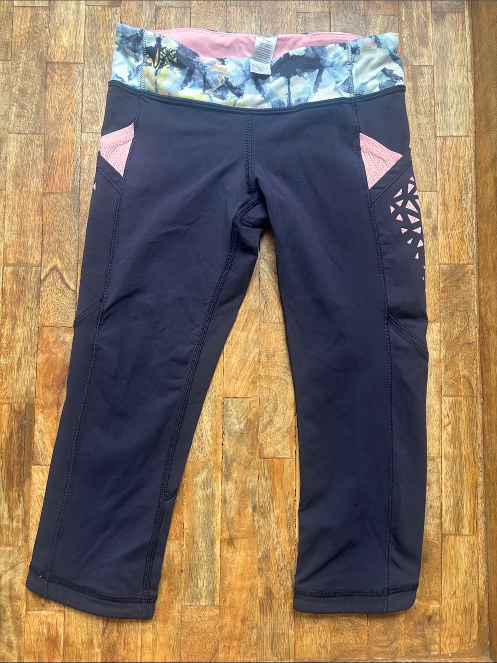 Ivivva navy blue capris leggings girl size 8